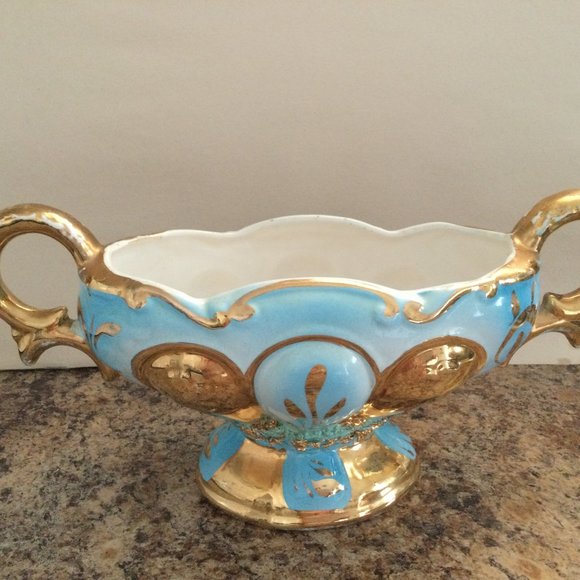 Vintage big bowl footed handled heavy gold gild sky blue hand painted - Picture 1 of 8